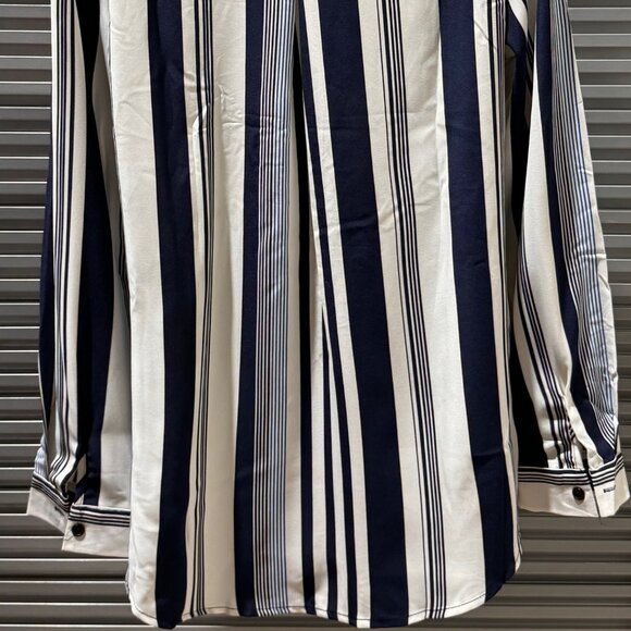 NWOT Womens Blue Striped Button Down Long Sleeve Dress Shirt - M - Picture 4 of 5